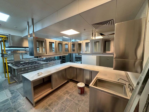 某飯店商用廚具施工現場展示