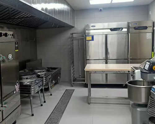 開飯店廚房設(shè)備中的炒爐選擇指南